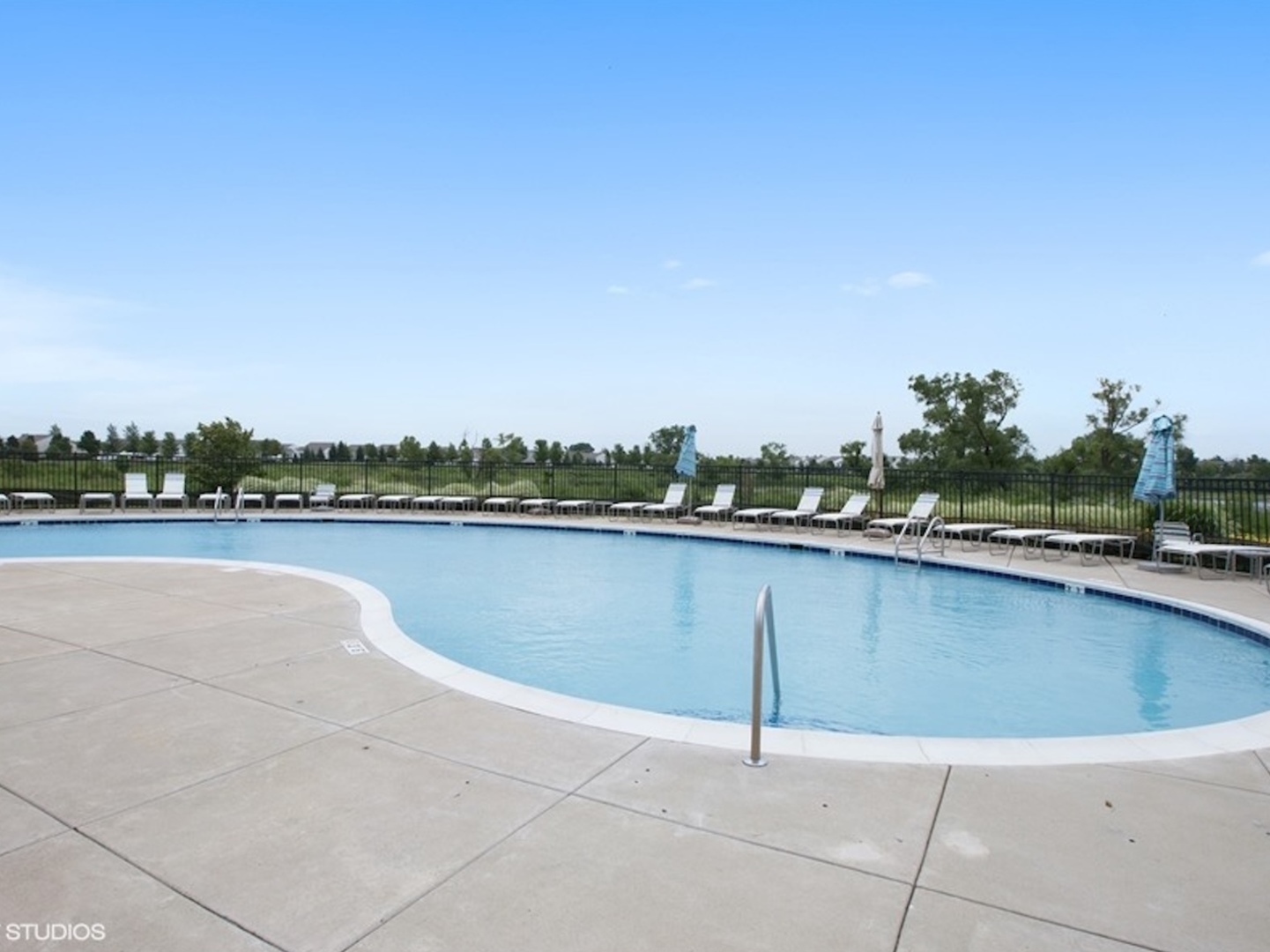main property photo 45