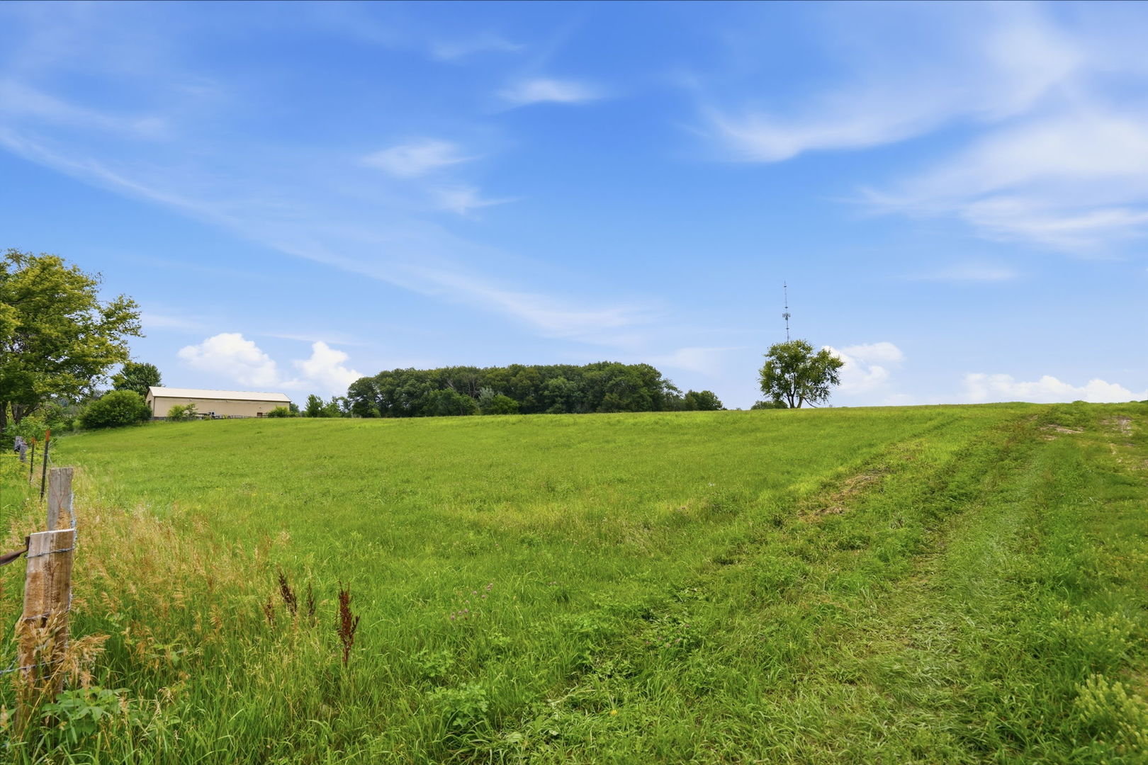 main property photo 20