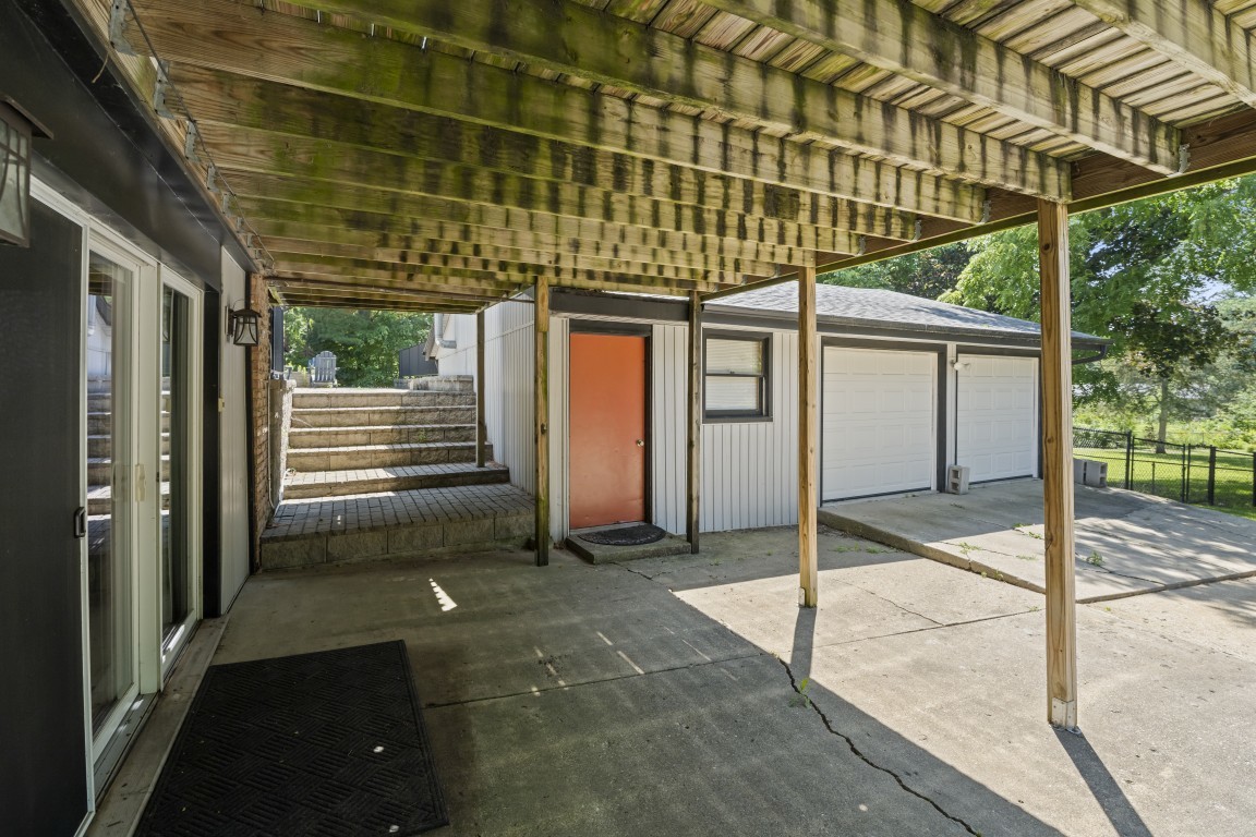 main property photo 50