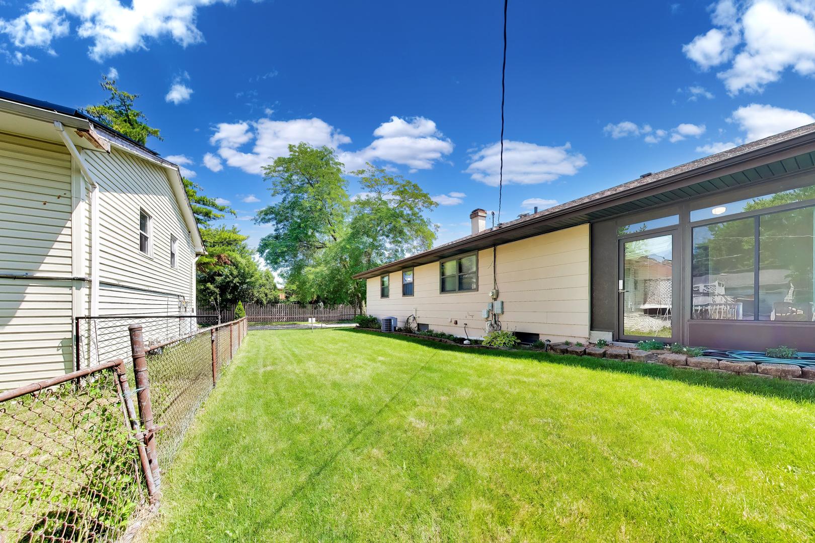 main property photo 28