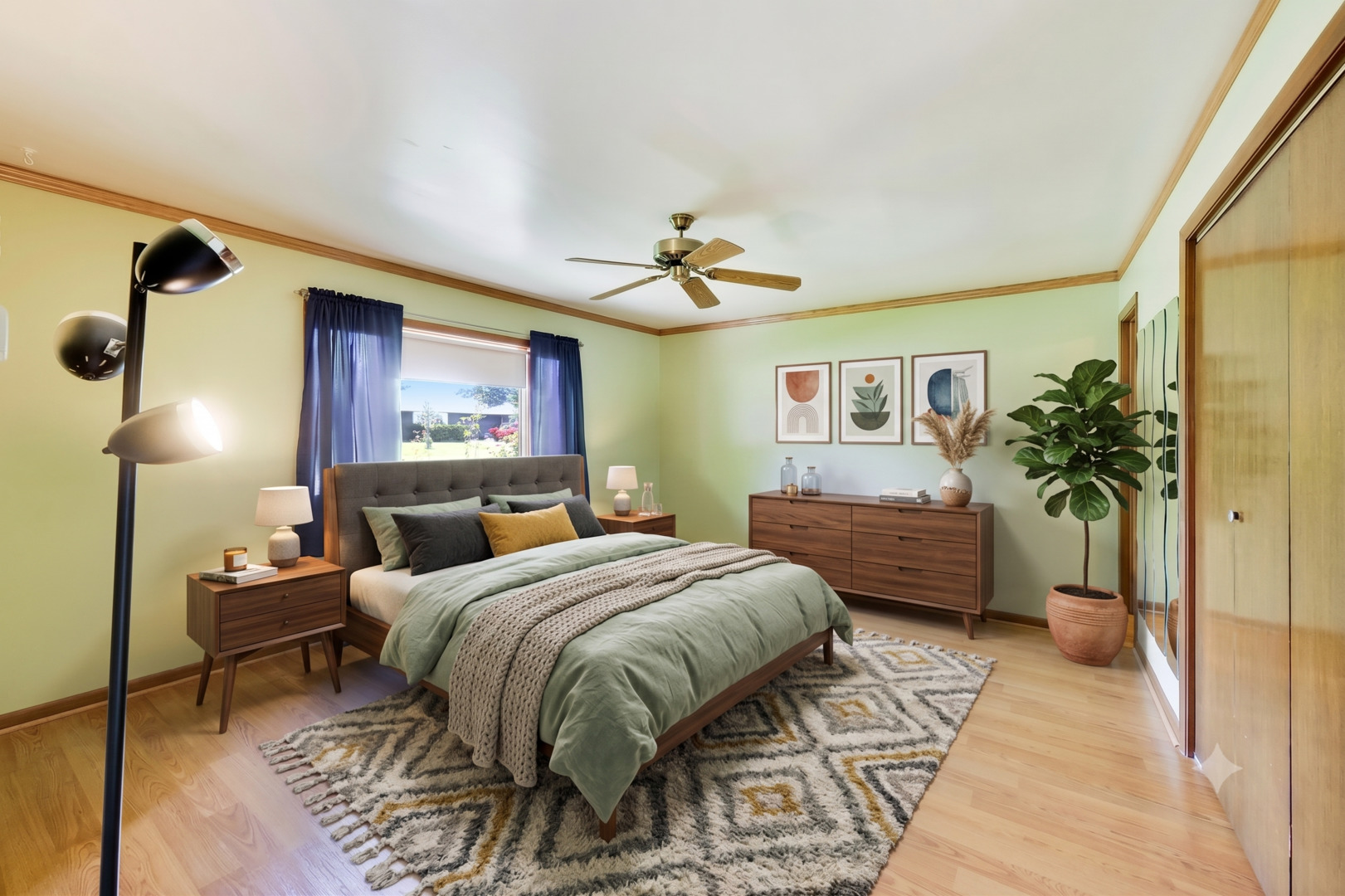 main property photo 8