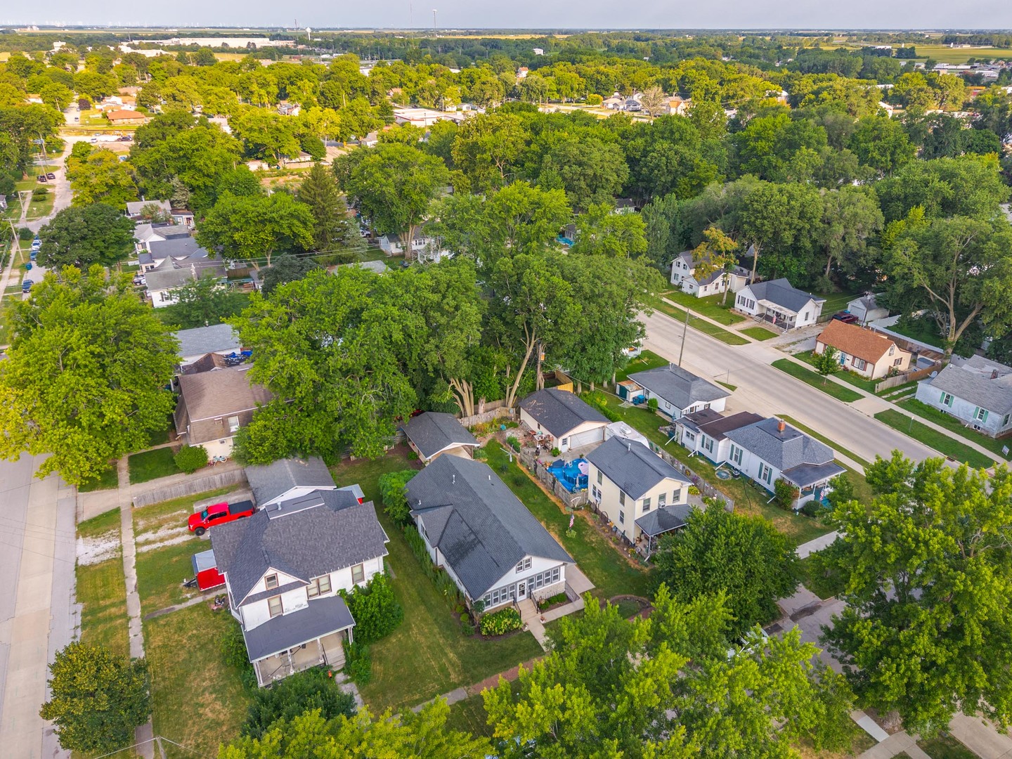 main property photo 34