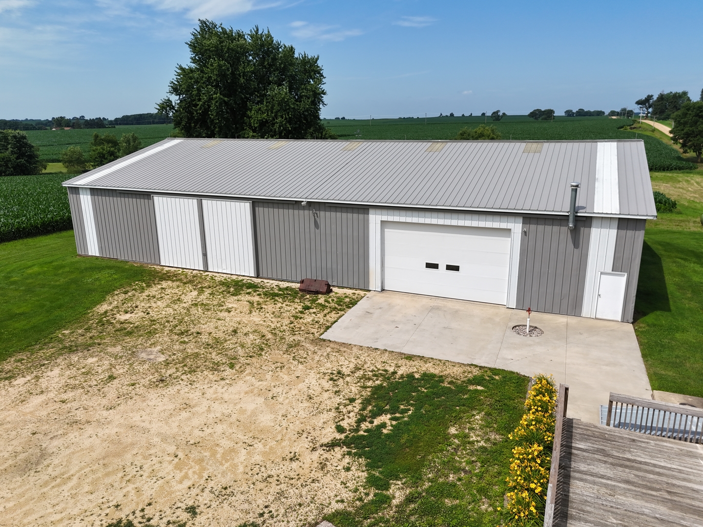 main property photo 37