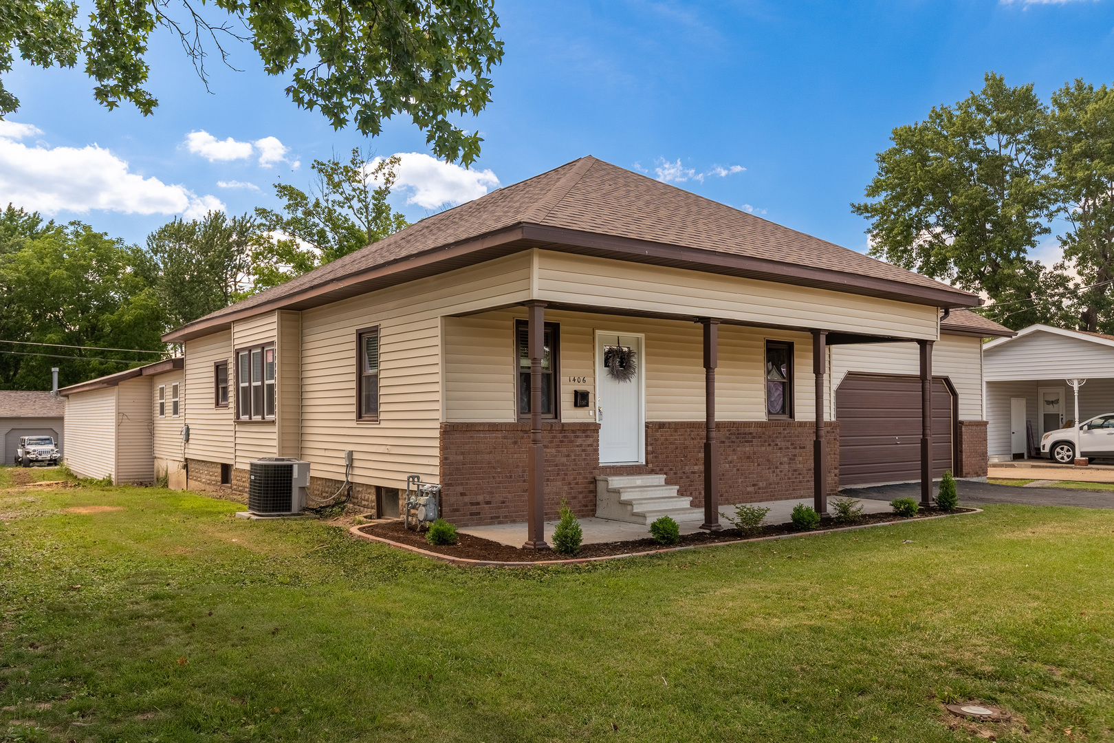main property photo 50