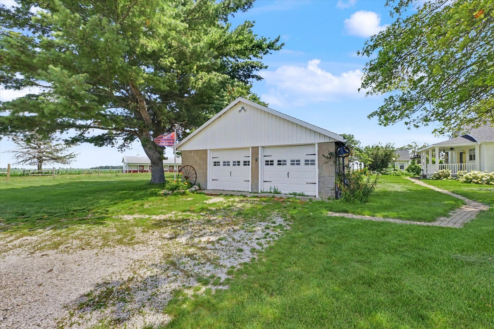 main property photo 44