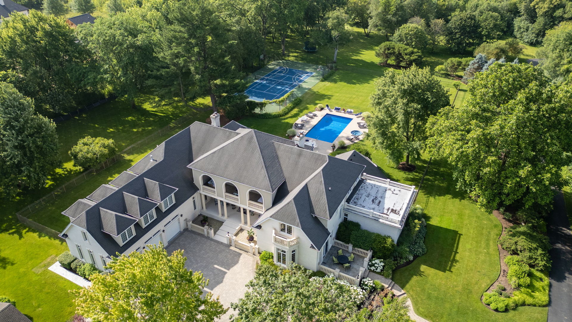 main property photo 7