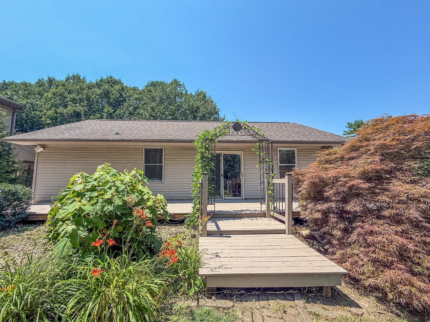 main property photo 79