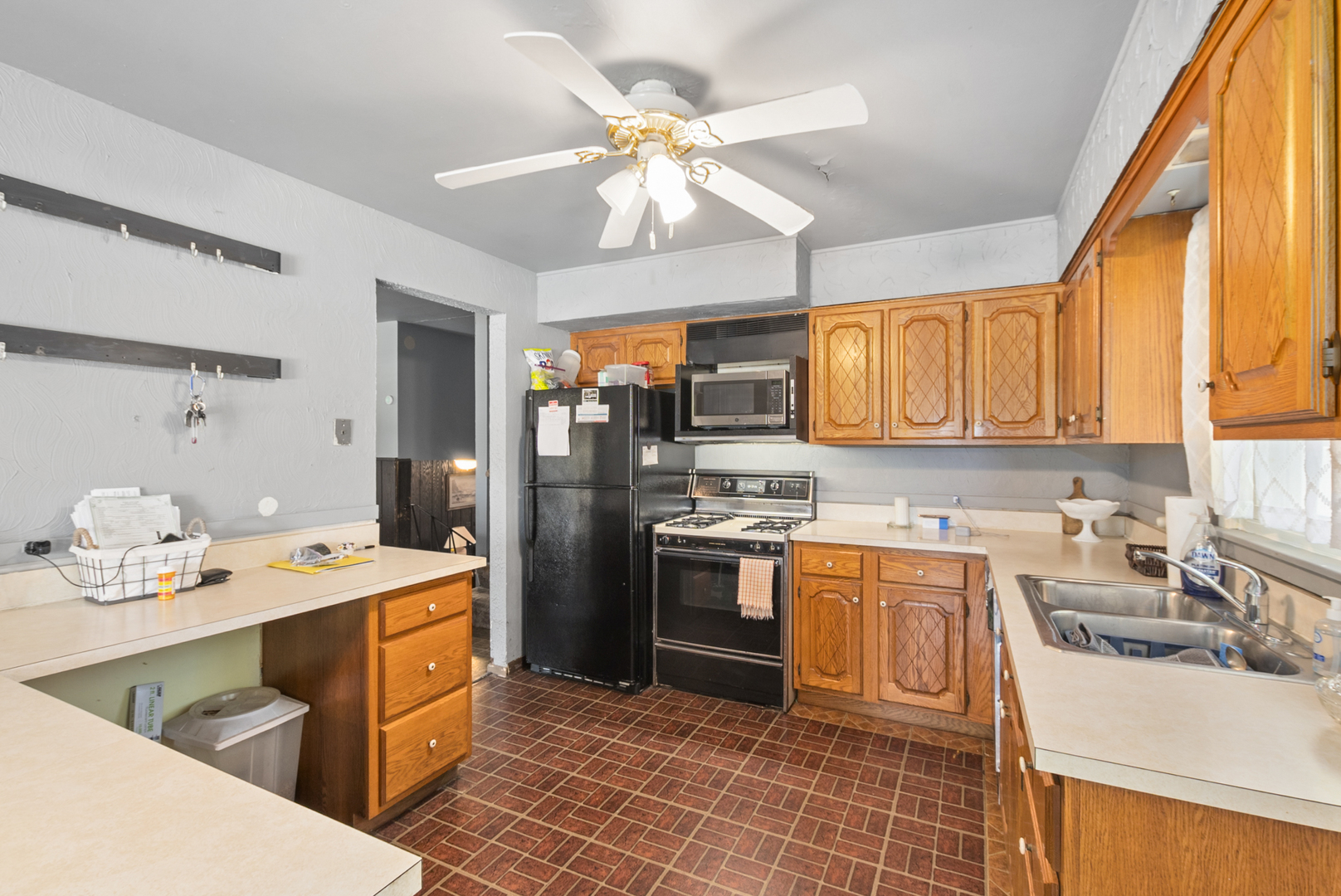 main property photo 5