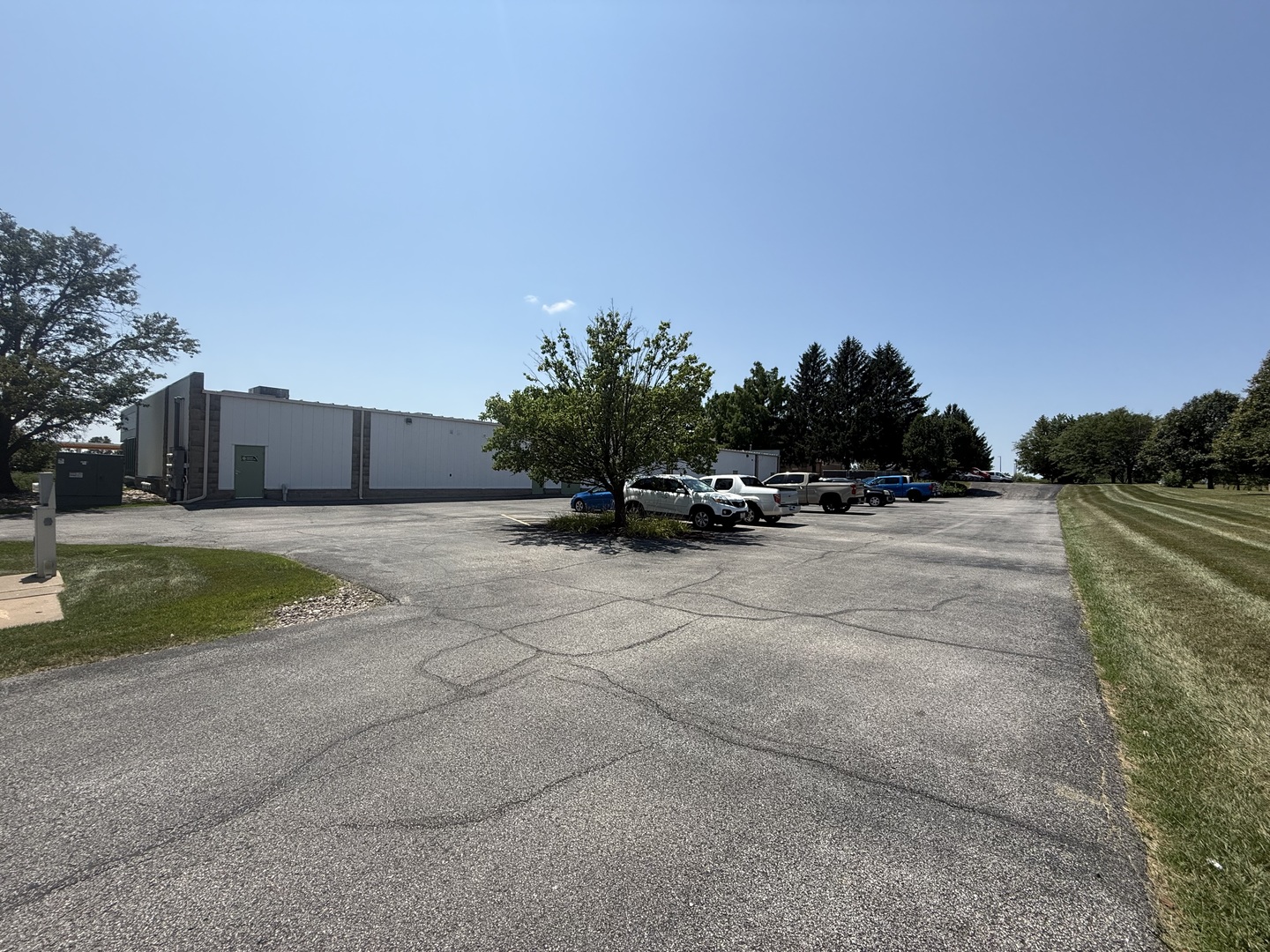 main property photo 11