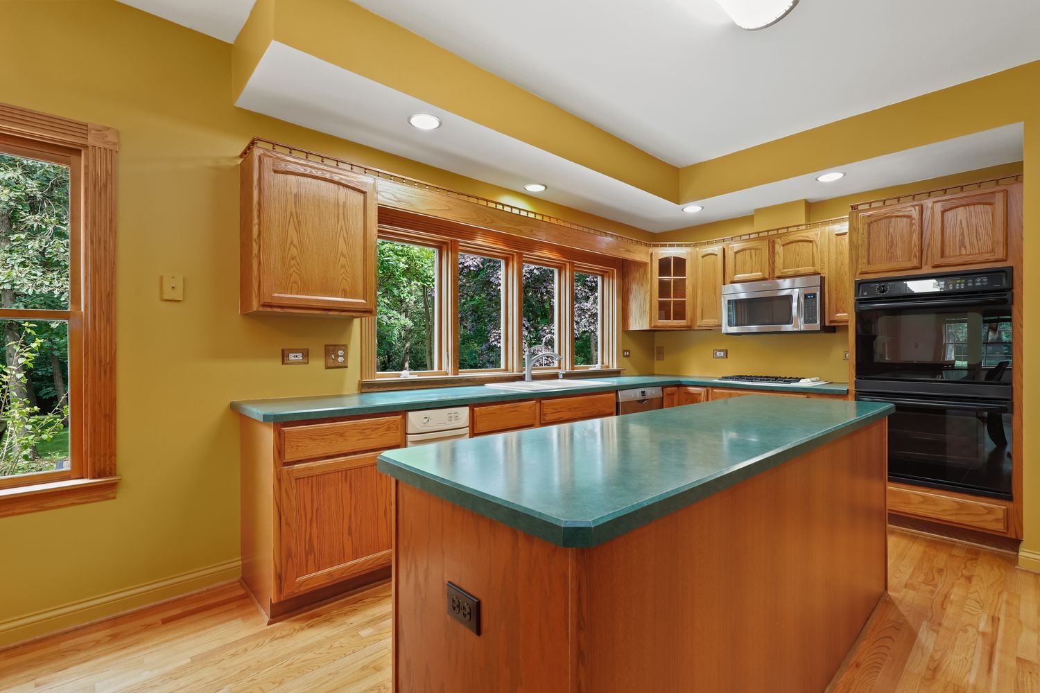 main property photo 15