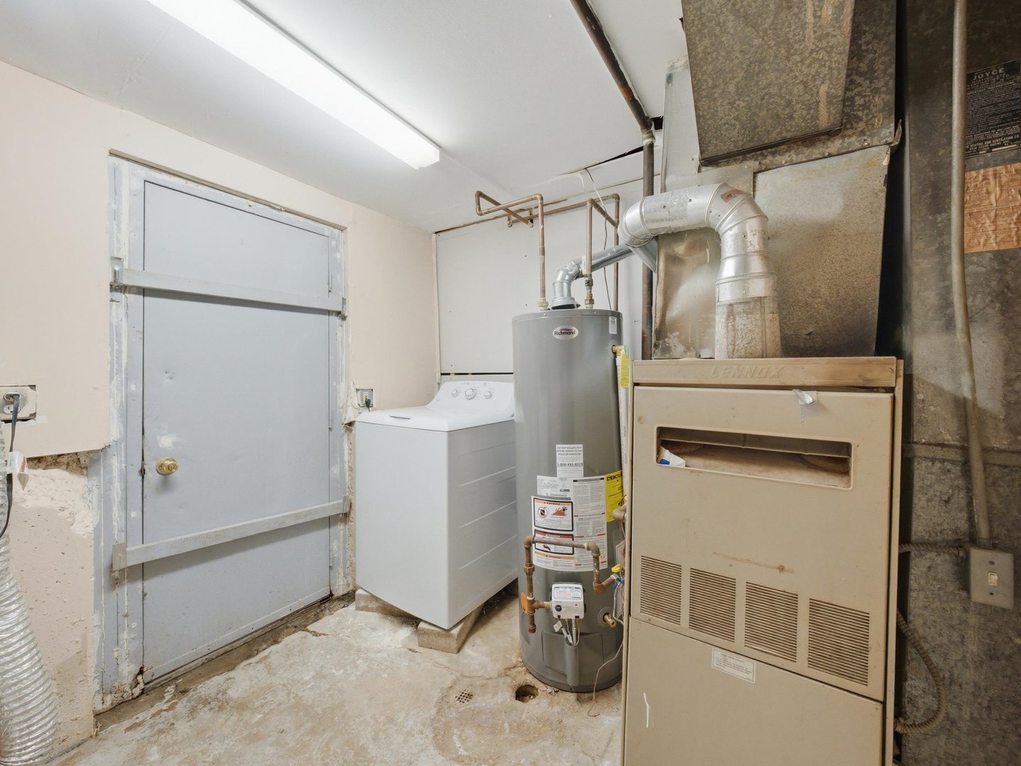 main property photo 31