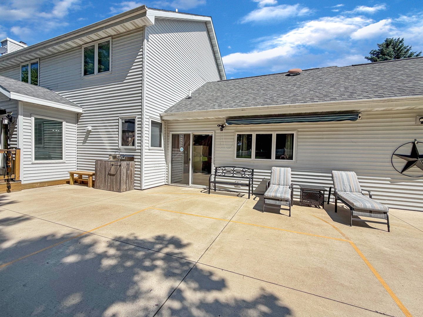 main property photo 59
