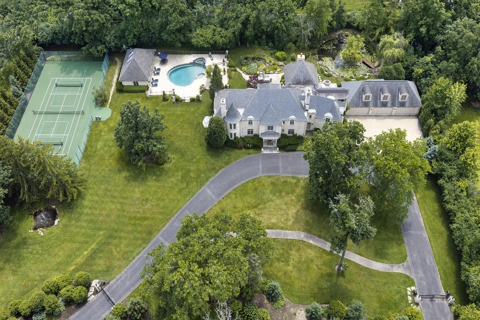 main property photo 2