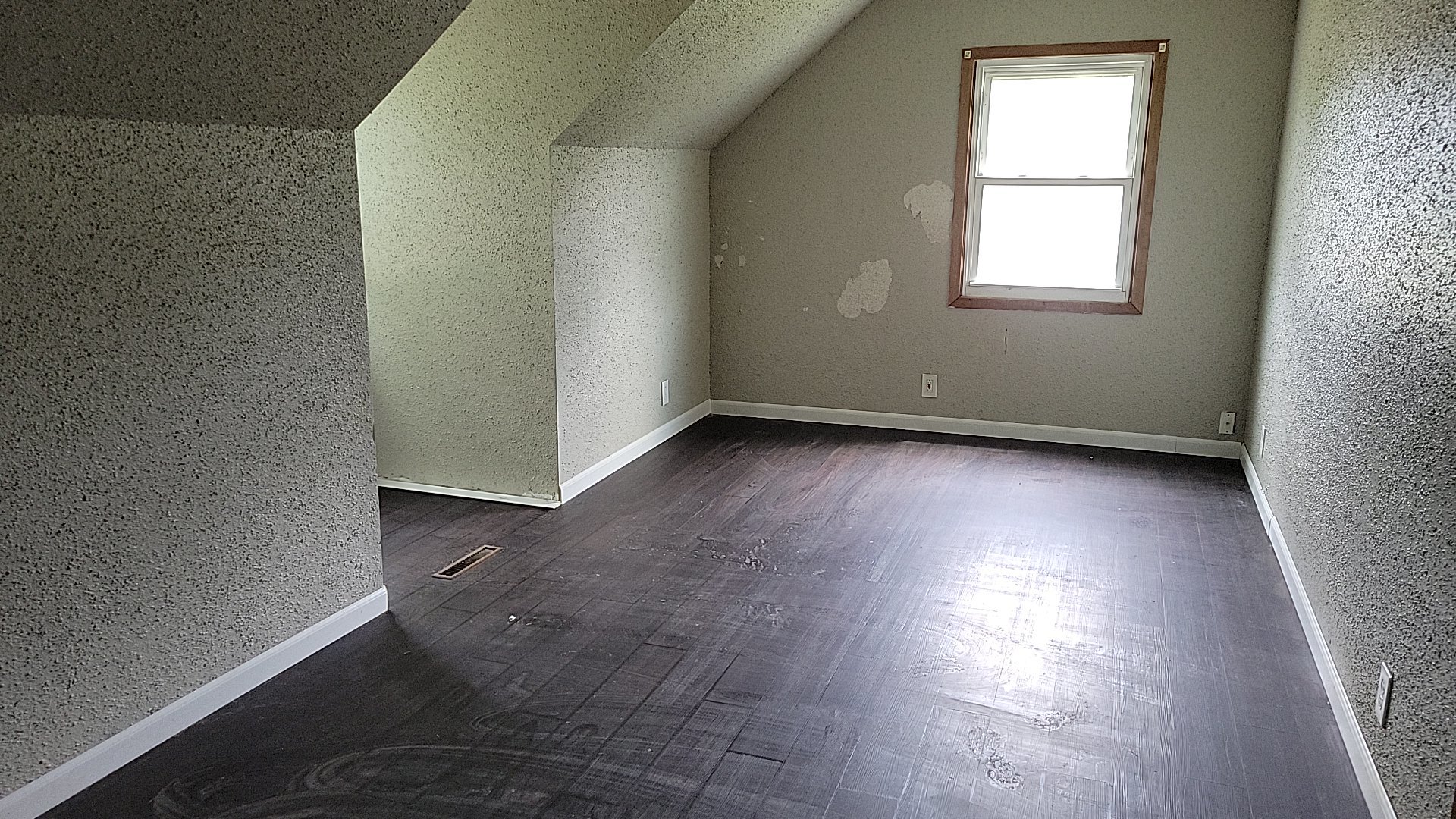 property viewer photo 1