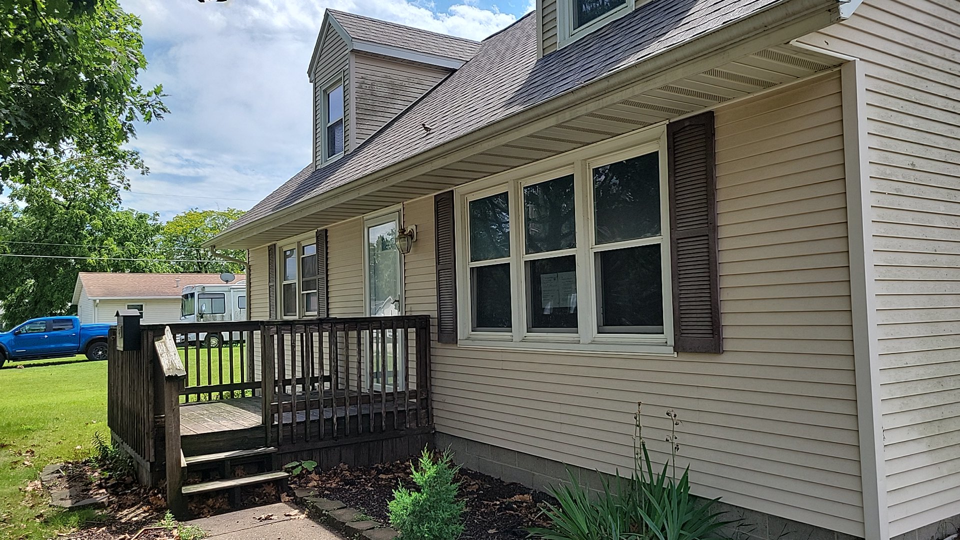 property viewer photo 3