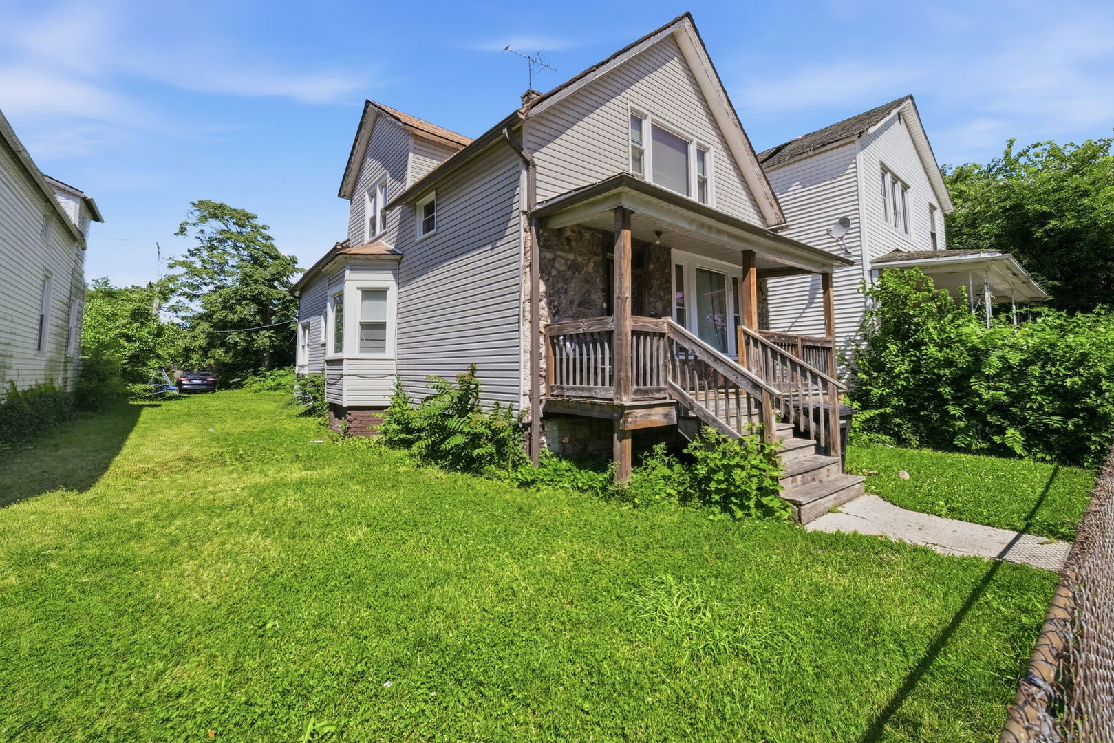 main property photo 16