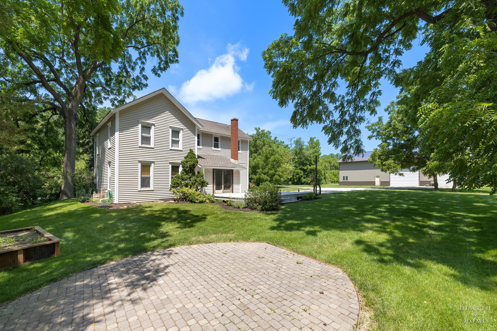 main property photo 37