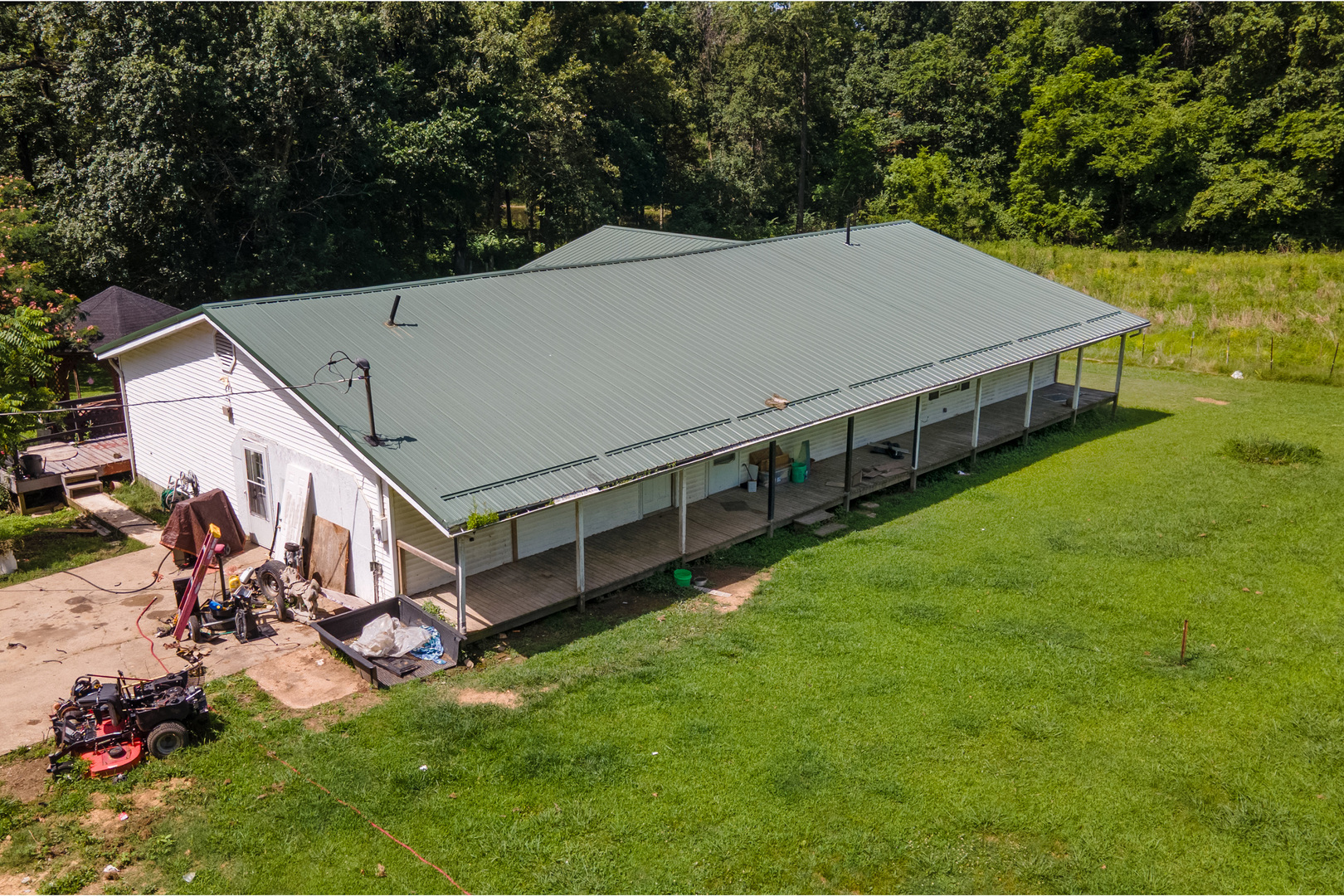 main property photo 40