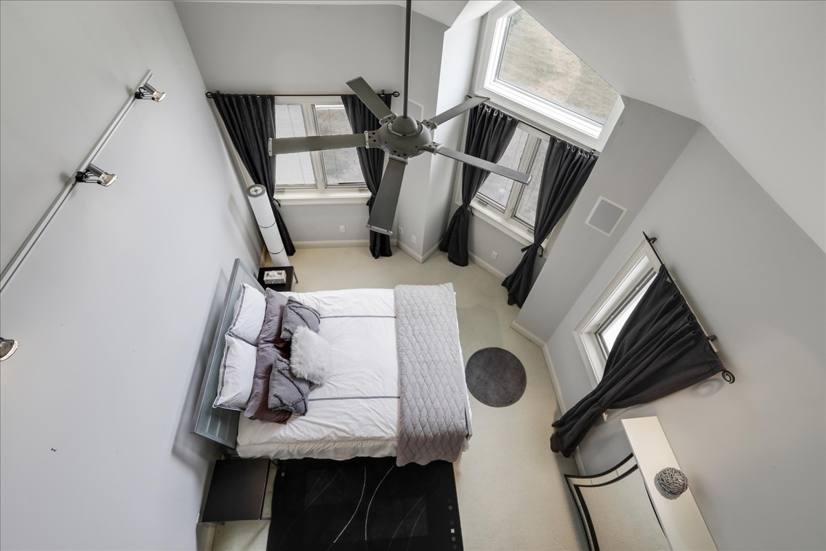 main property photo 66