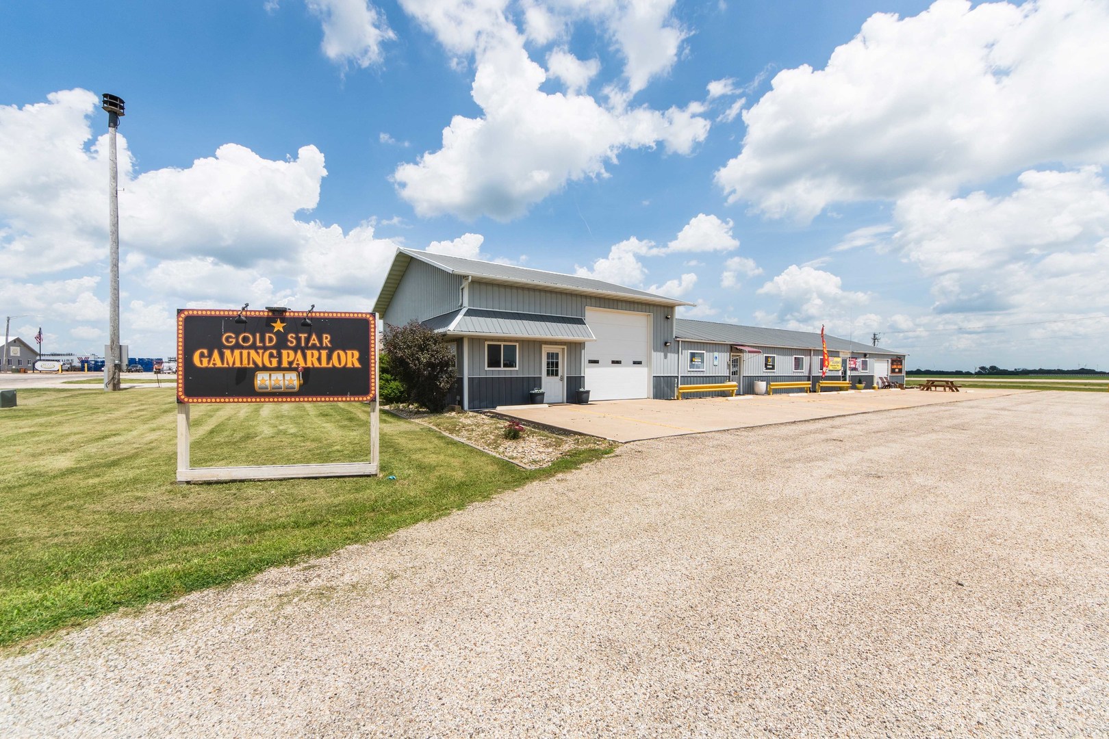 1421 Industrial Park Rd, Minonk, IL 61760