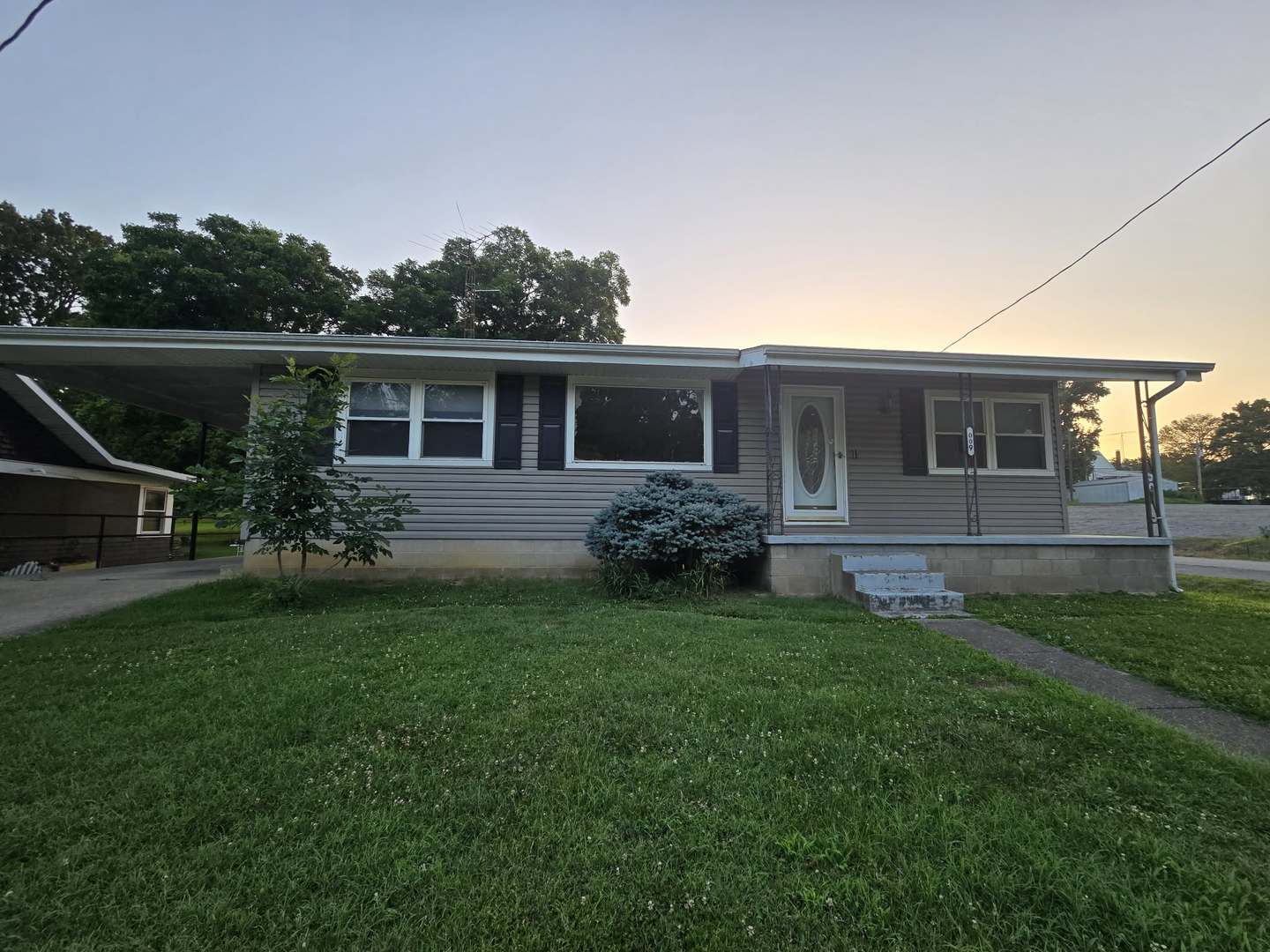 main property photo 10