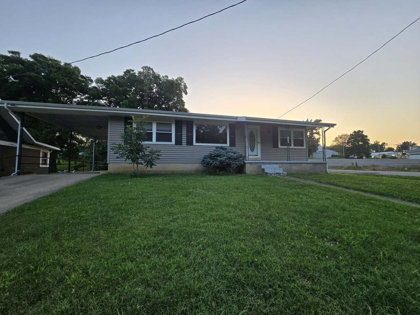 main property photo 12