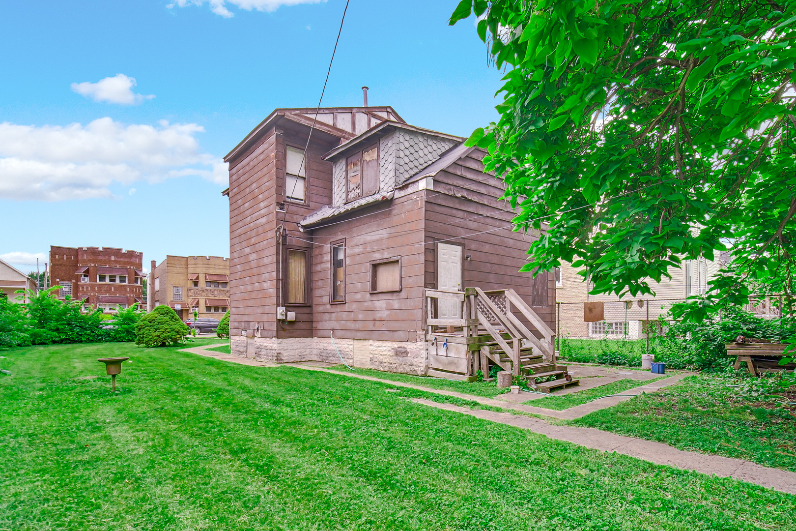 main property photo 19