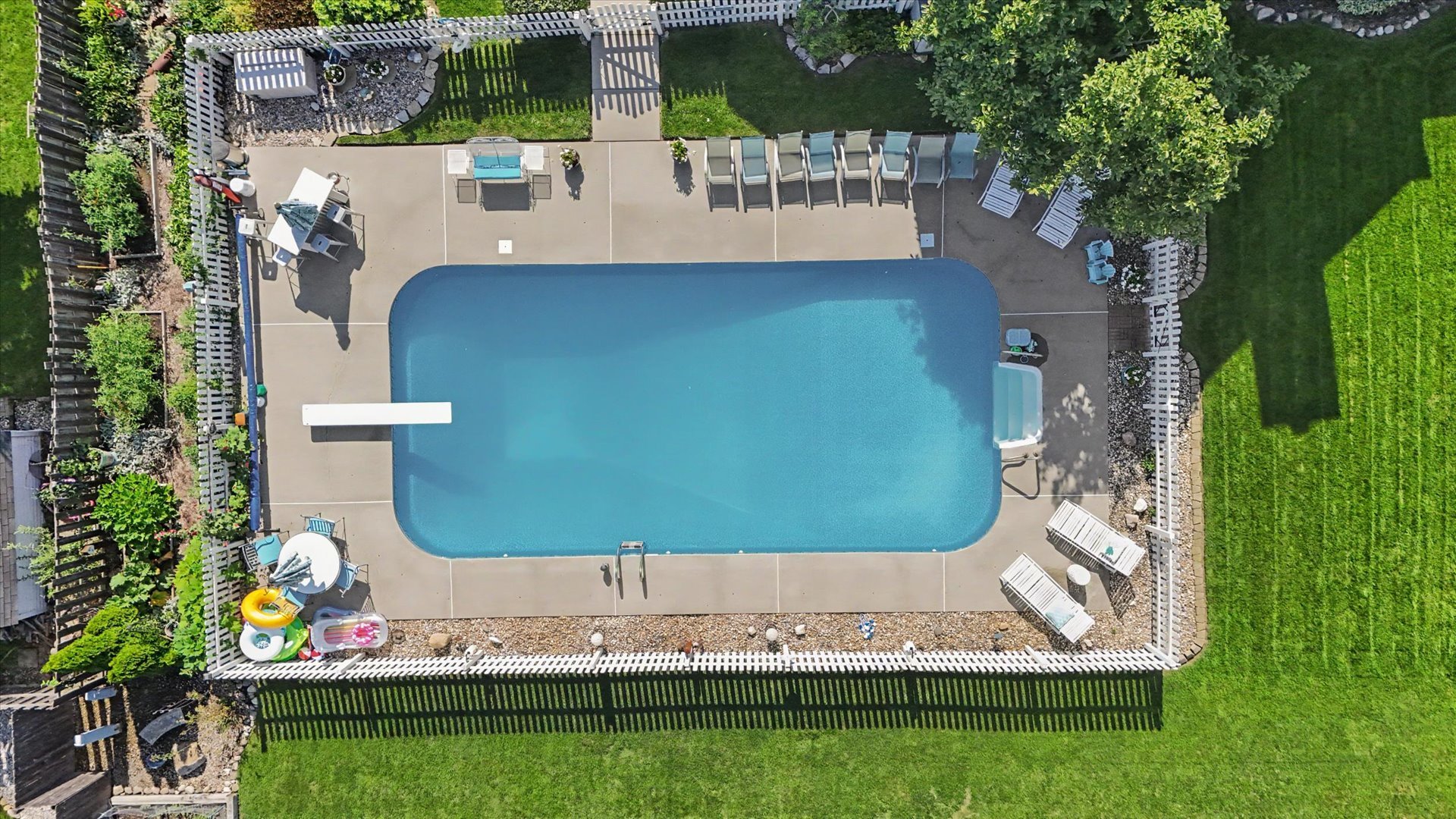 main property photo 53