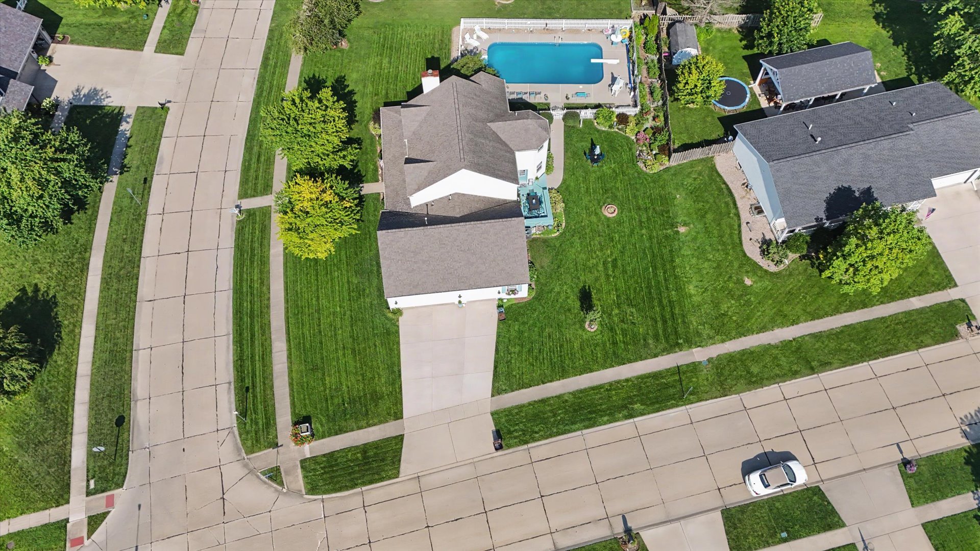 main property photo 58