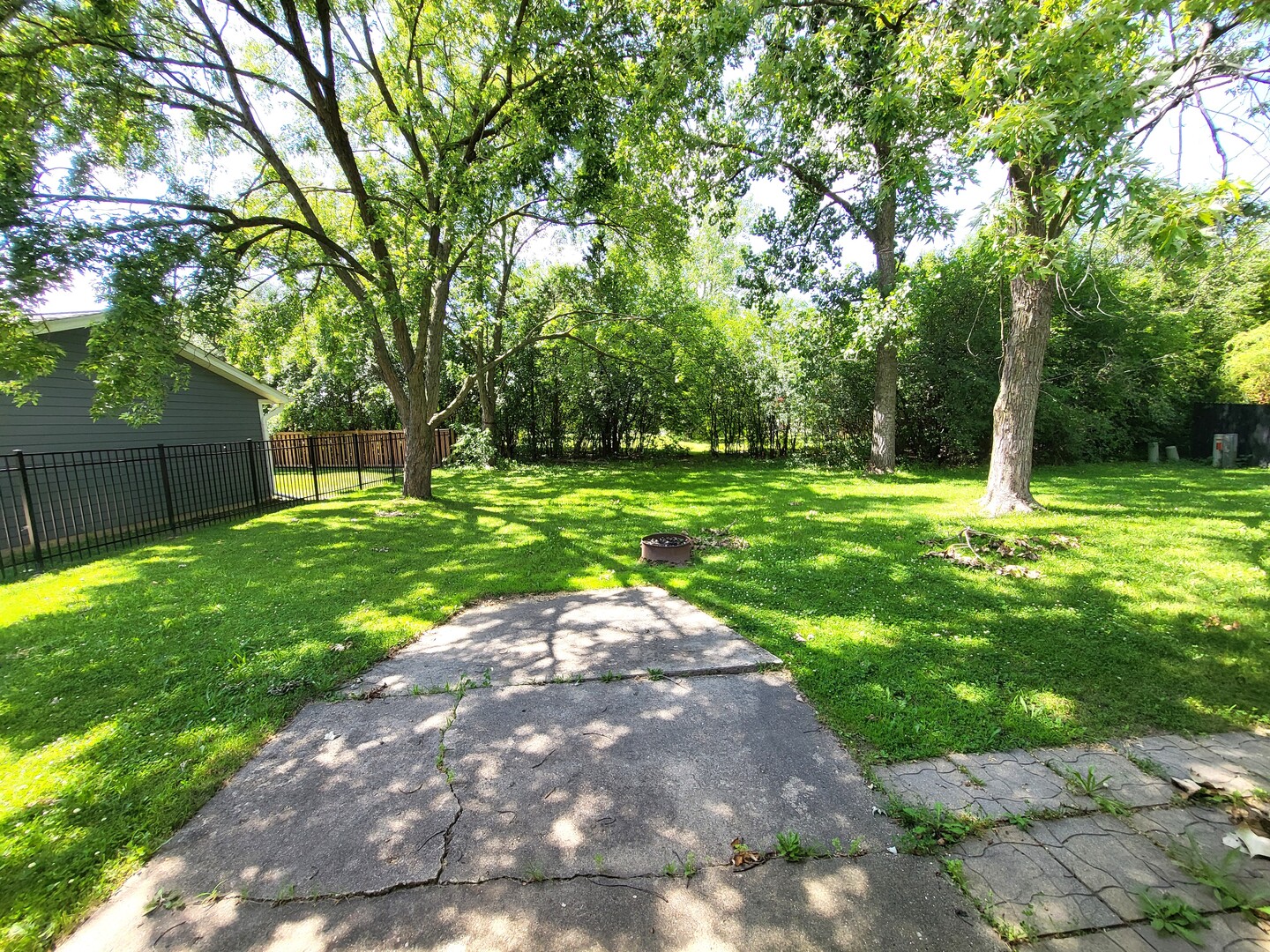 main property photo 35
