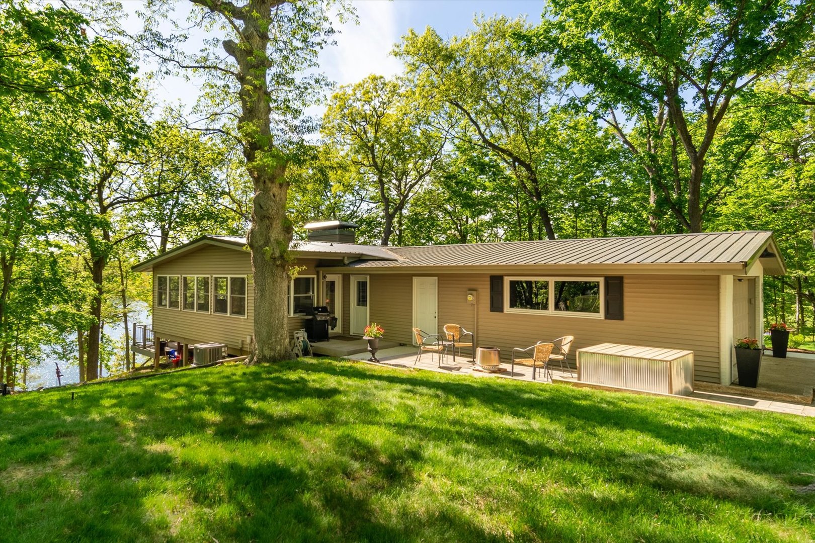 property viewer photo 1