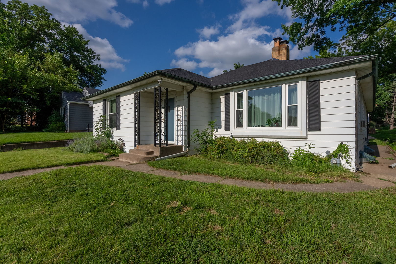 main property photo 23