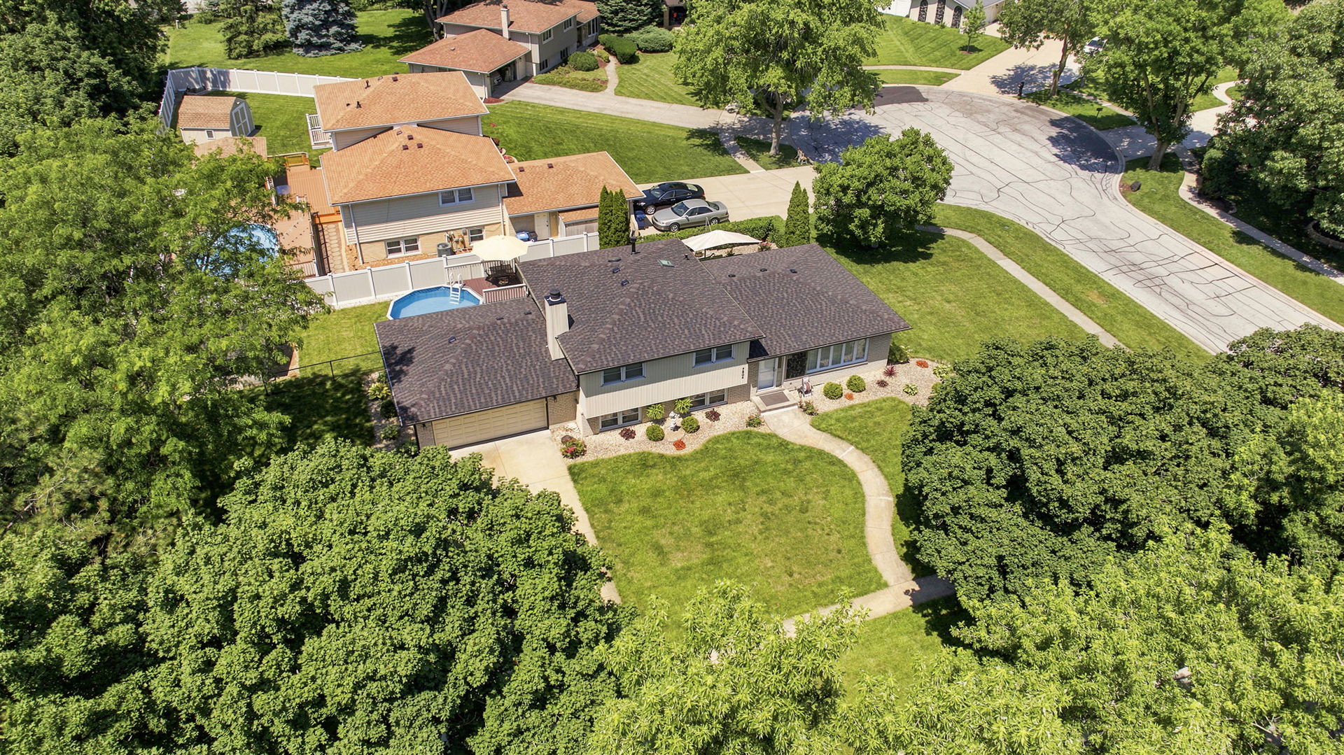 main property photo 33