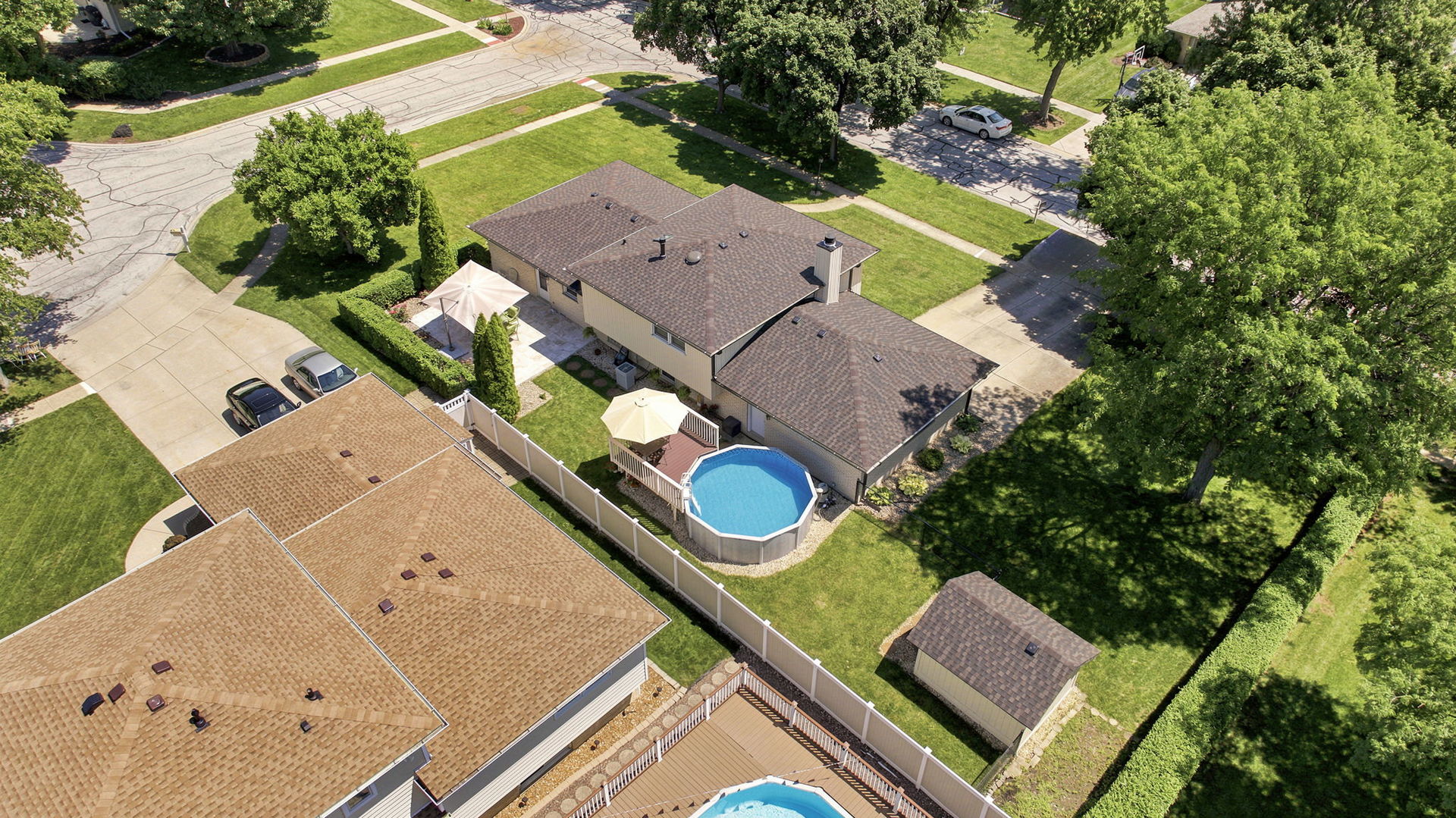 main property photo 35