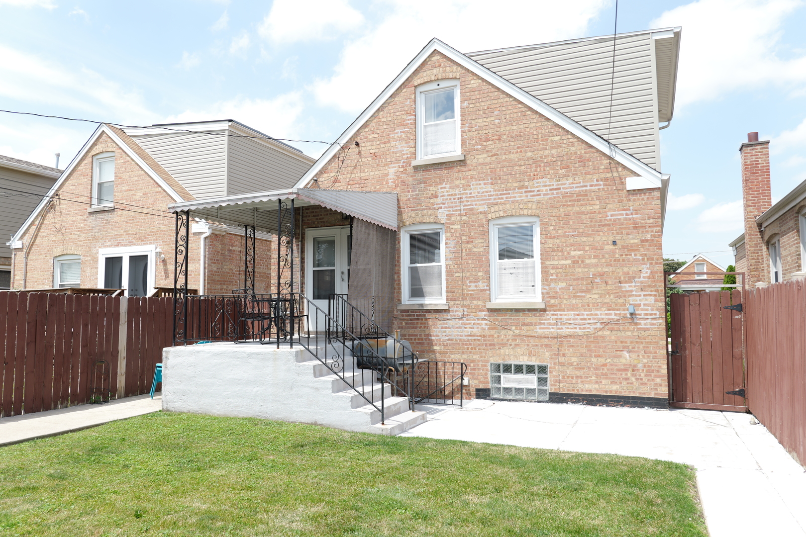 main property photo 17