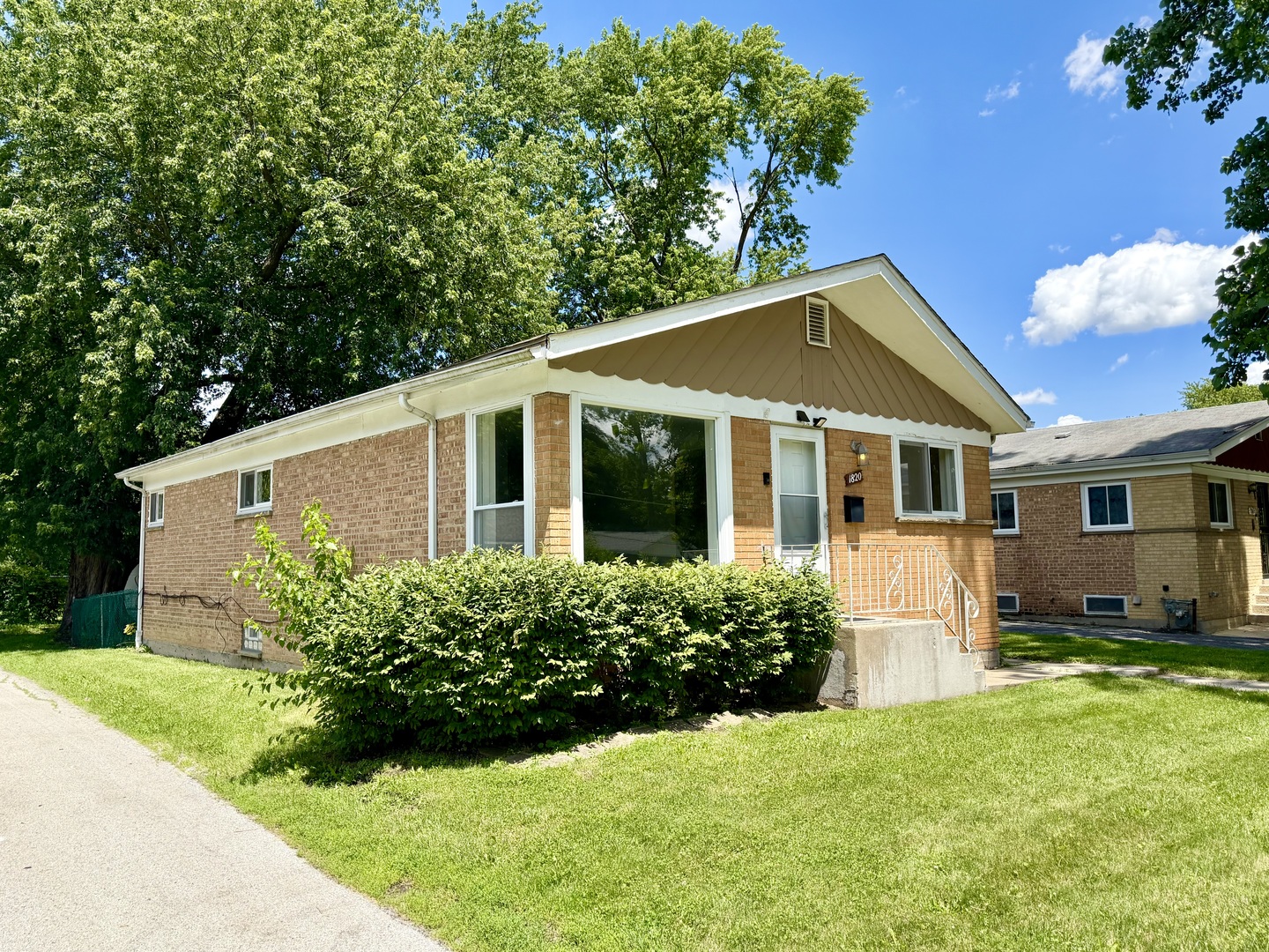 main property photo 2