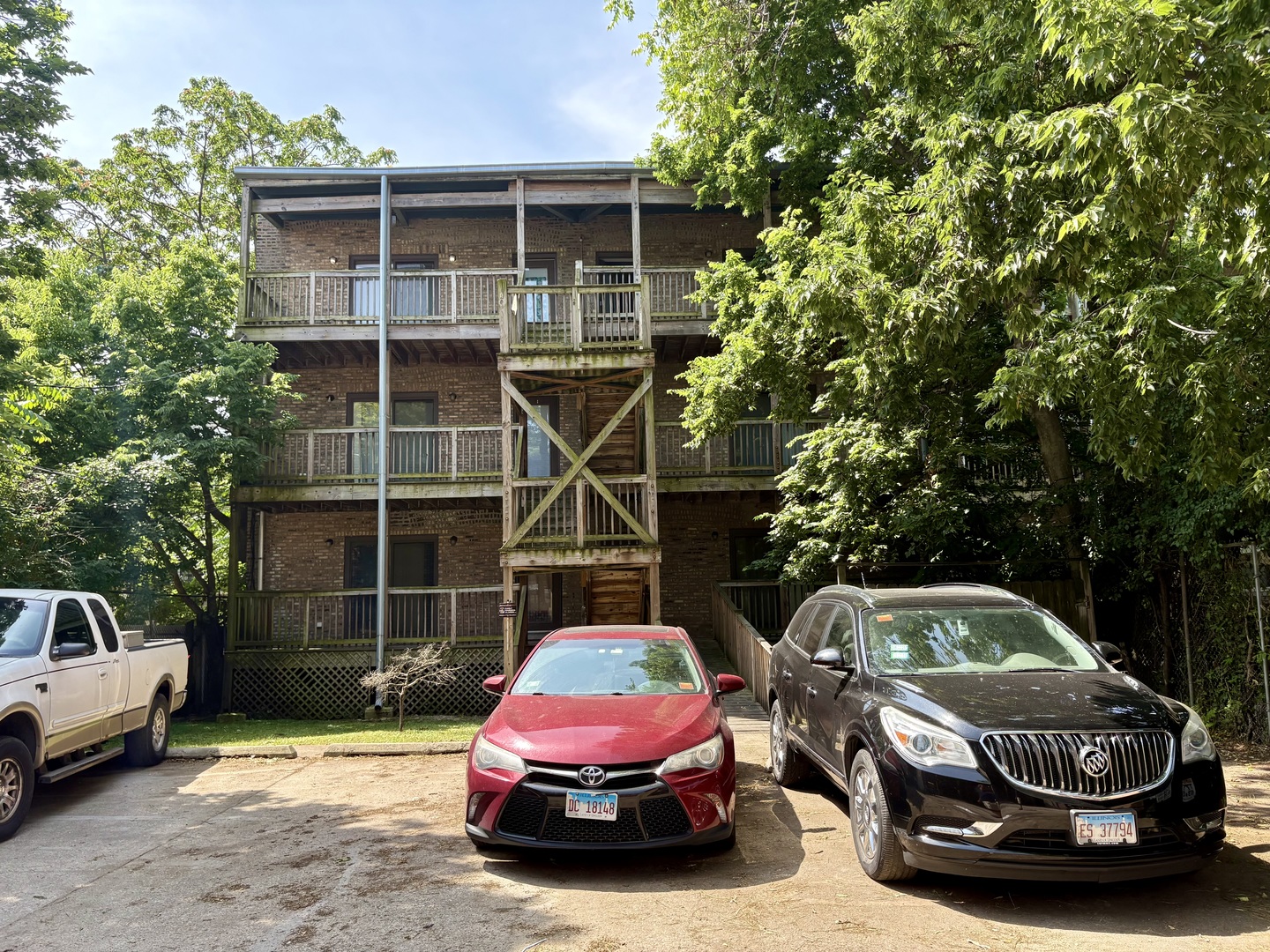 main property photo 28