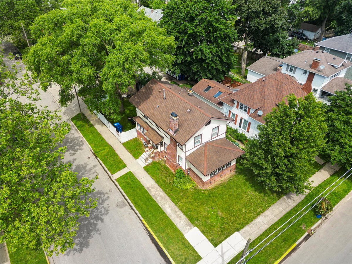 main property photo 35