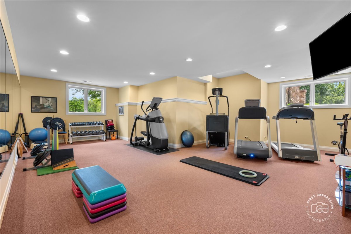 main property photo 50