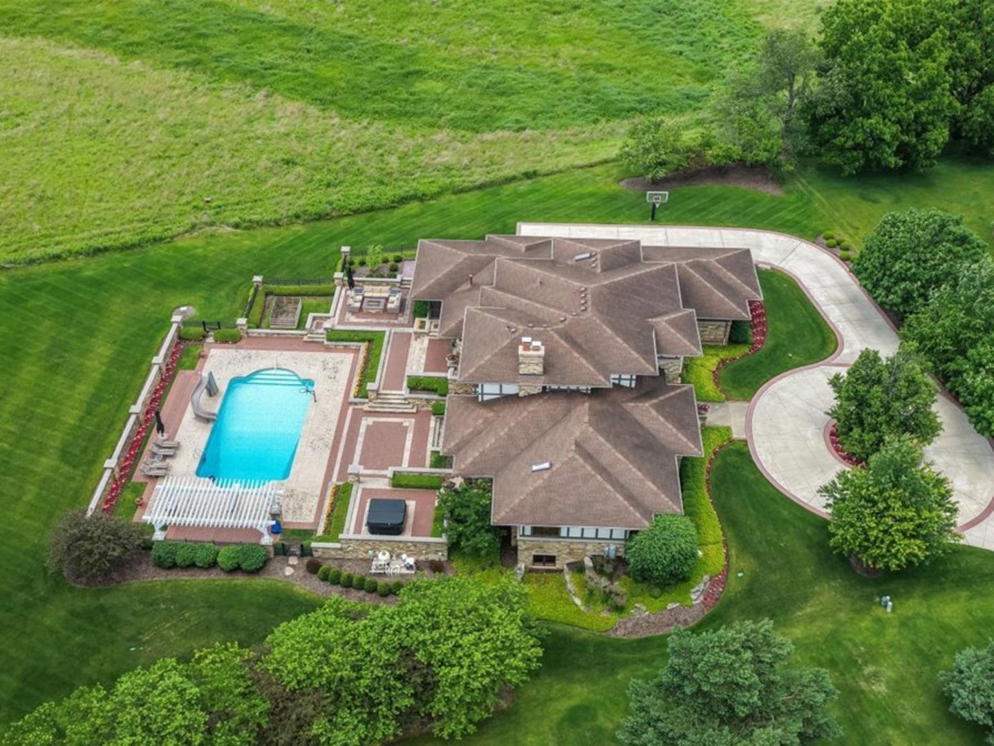 main property photo 59