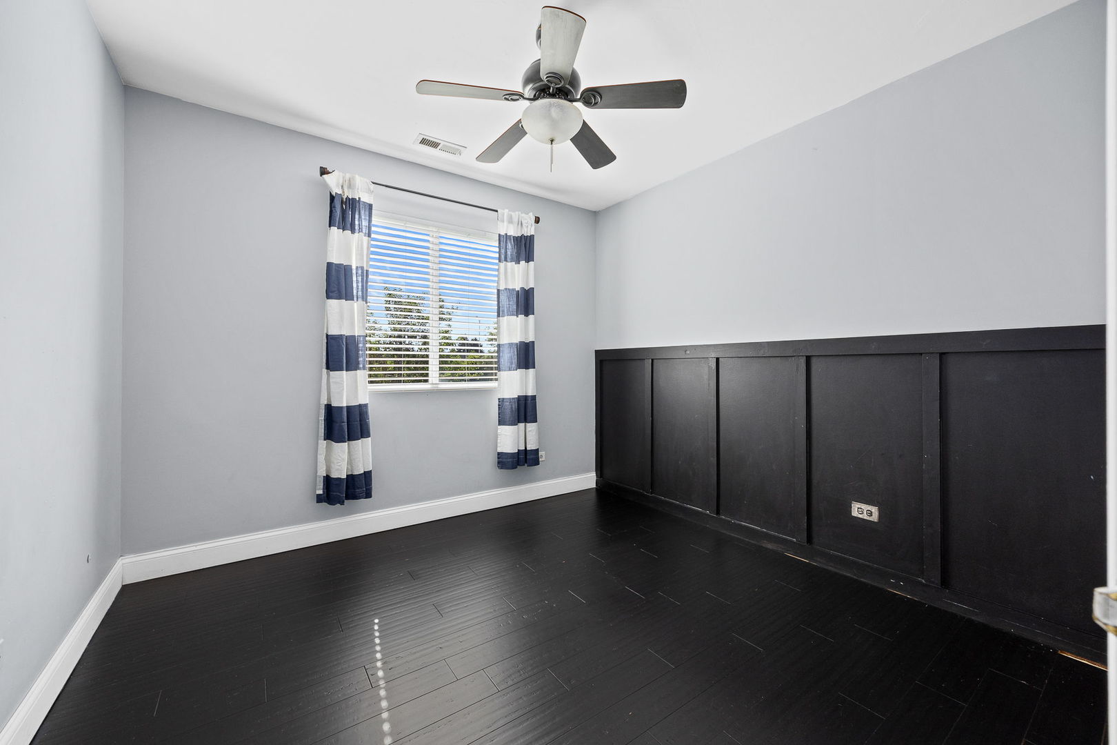 property viewer photo 18