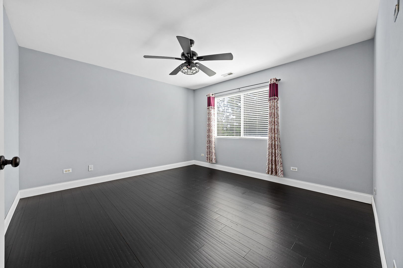 property viewer photo 19
