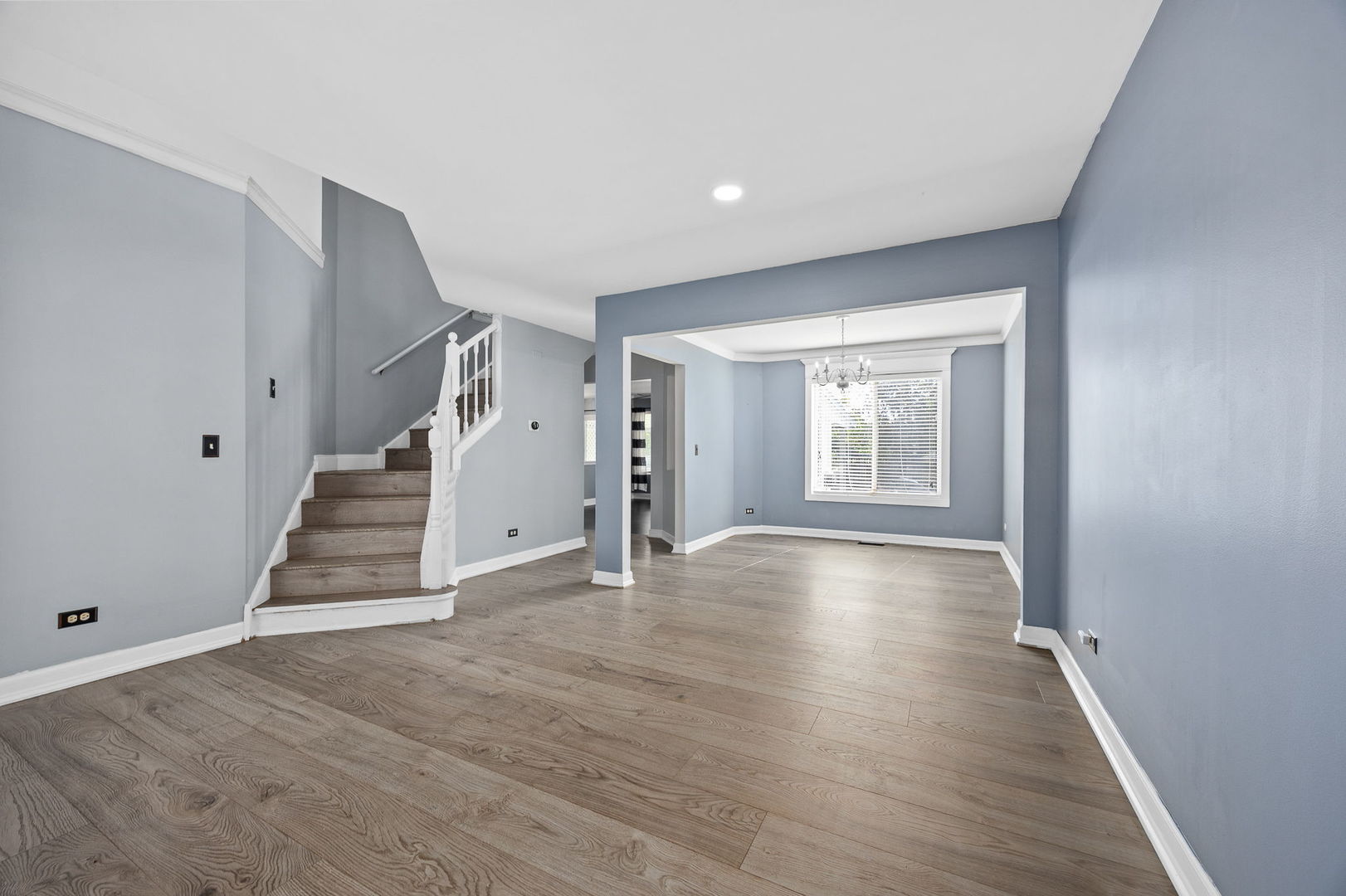 property viewer photo 3