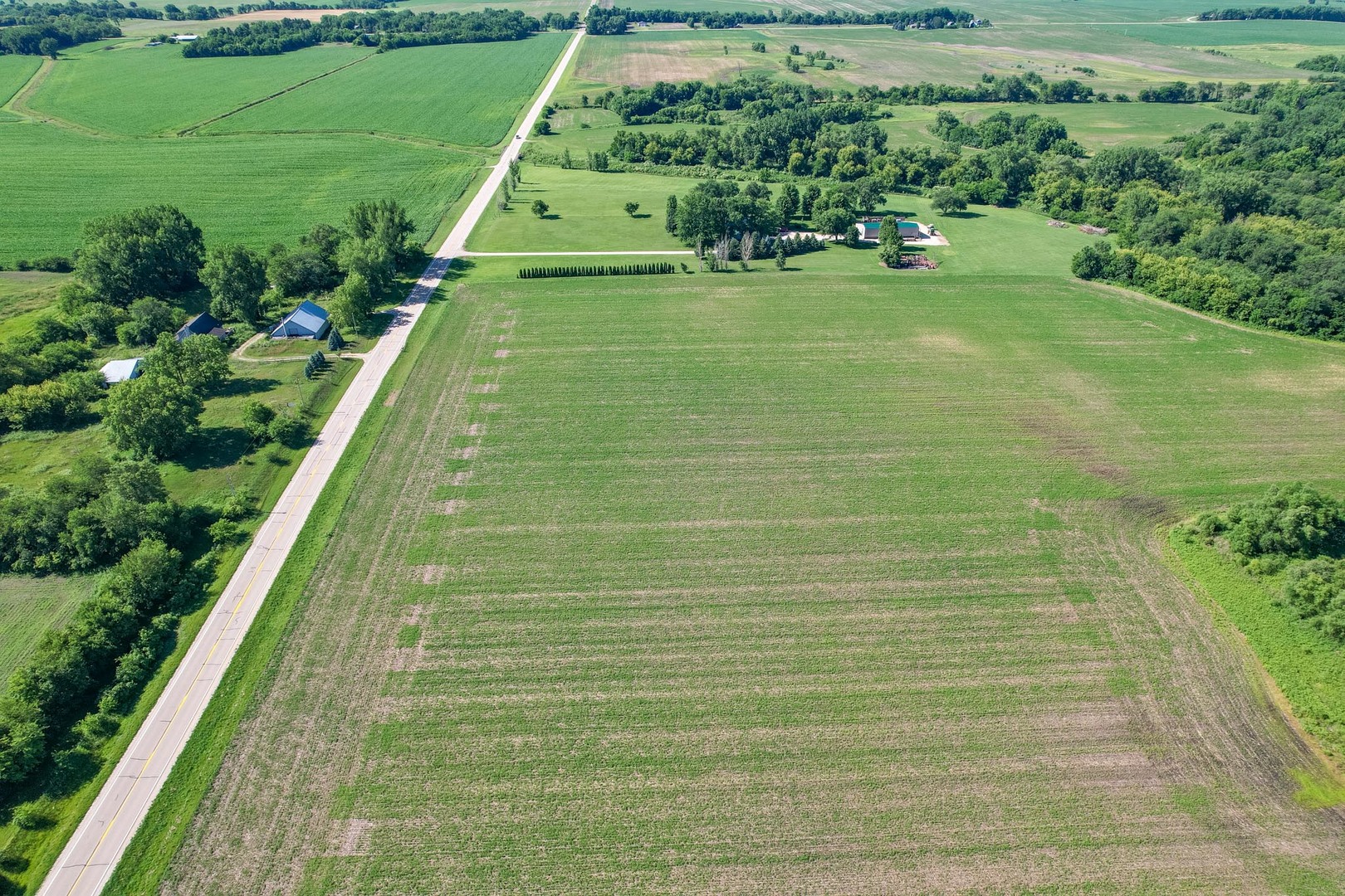 main property photo 16