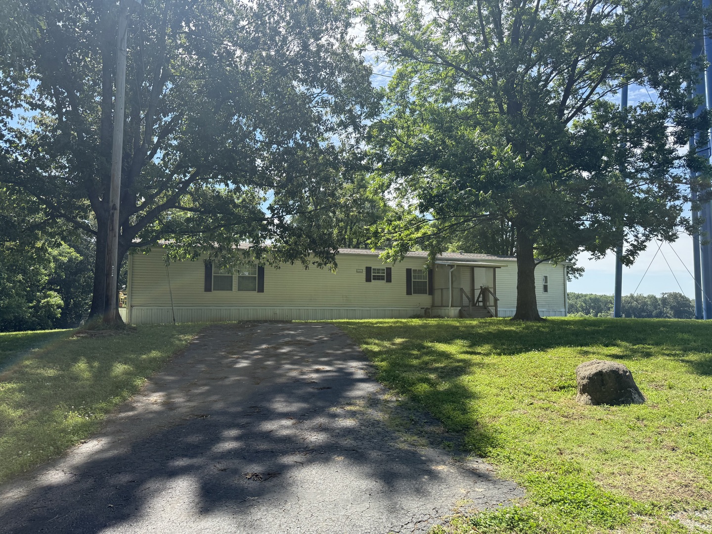 main property photo 16