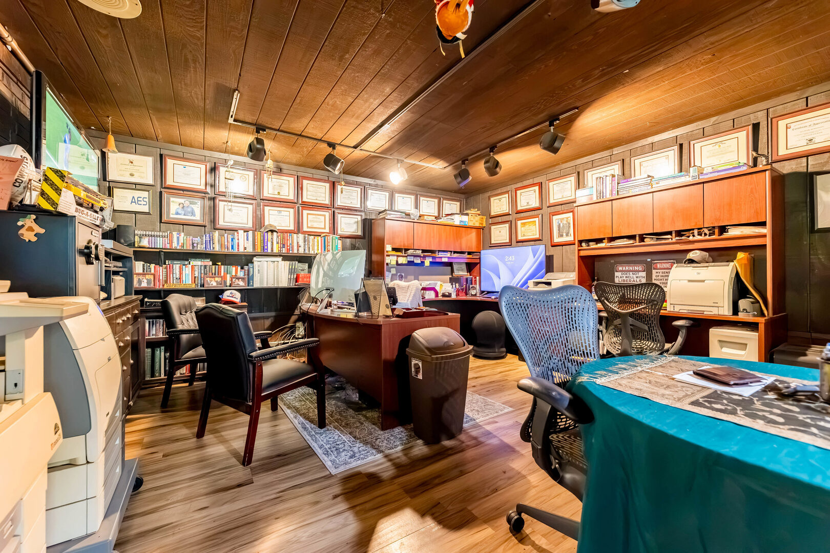main property photo 11