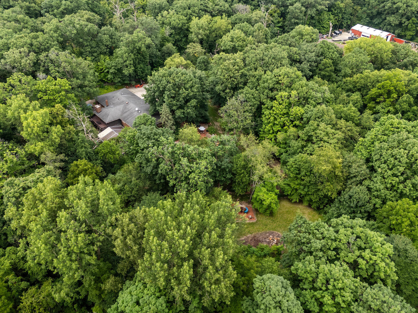 main property photo 40