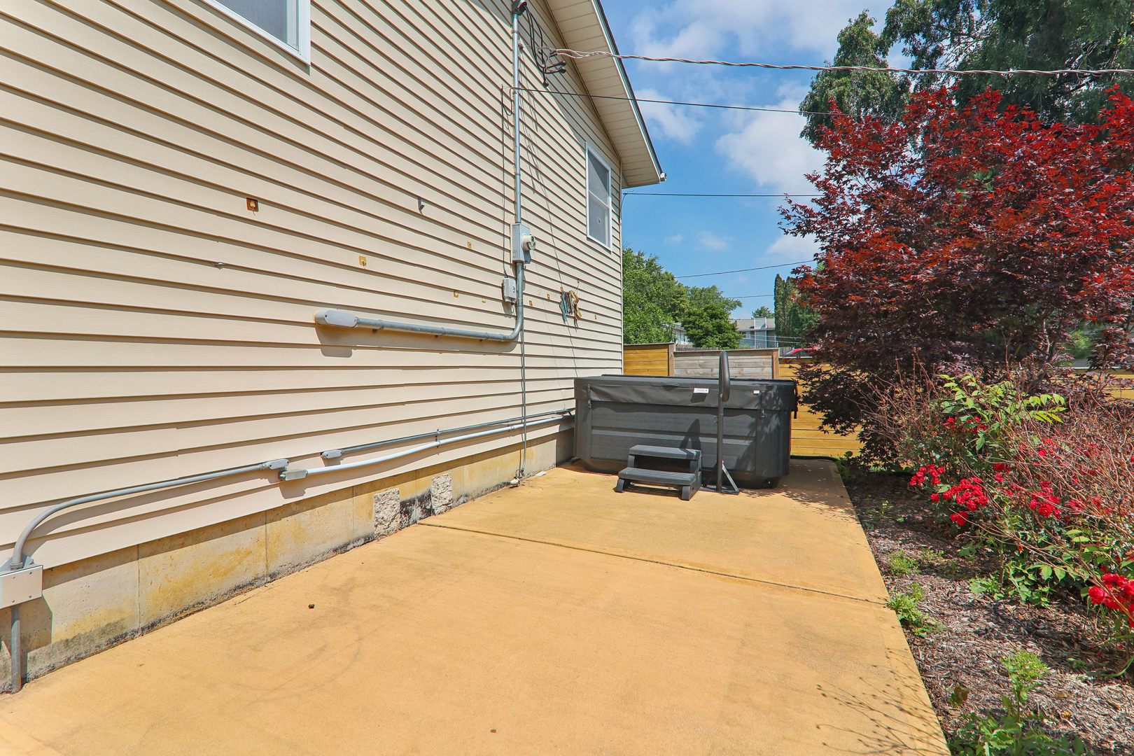 main property photo 29