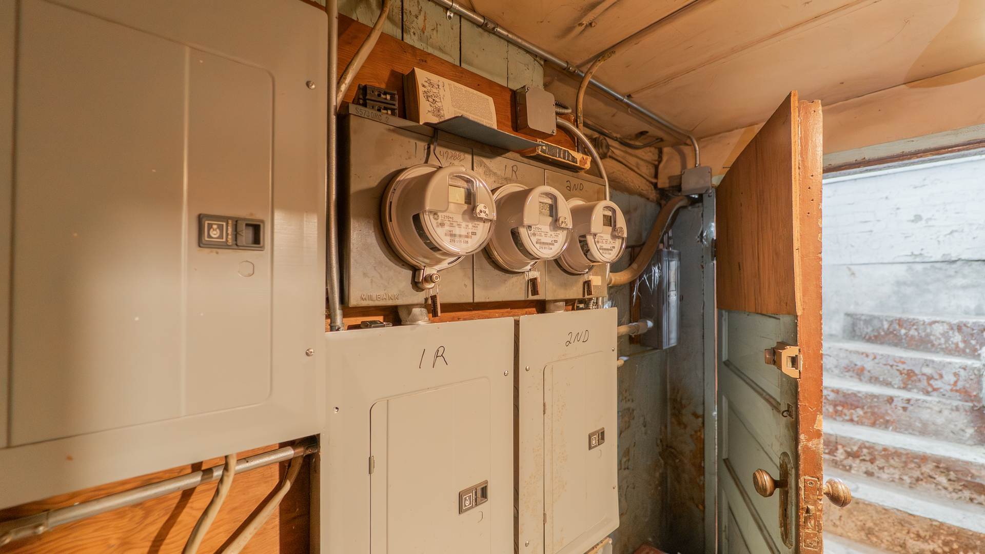 main property photo 31