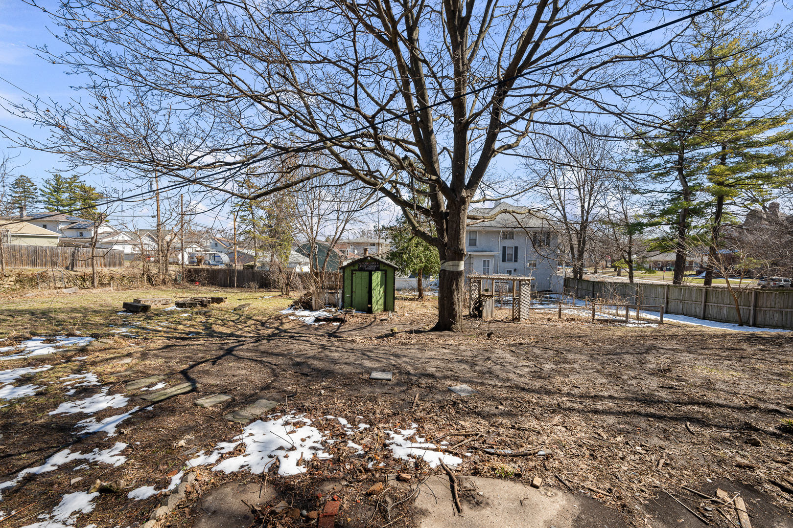 main property photo 41